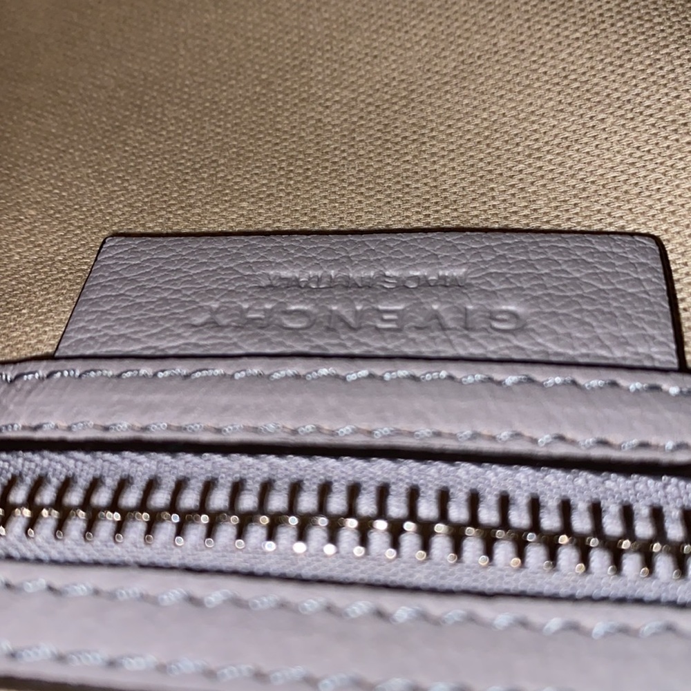 Givenchy Antigona Bag - Picture 8 of 12